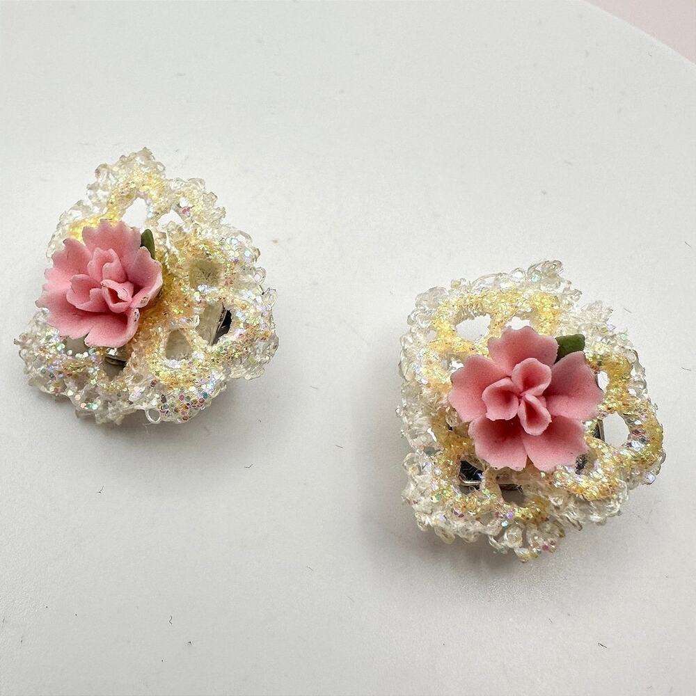 Vintage 90s Porcelain Flower Glass Earrings Romantic Classic Fashion Jewelry